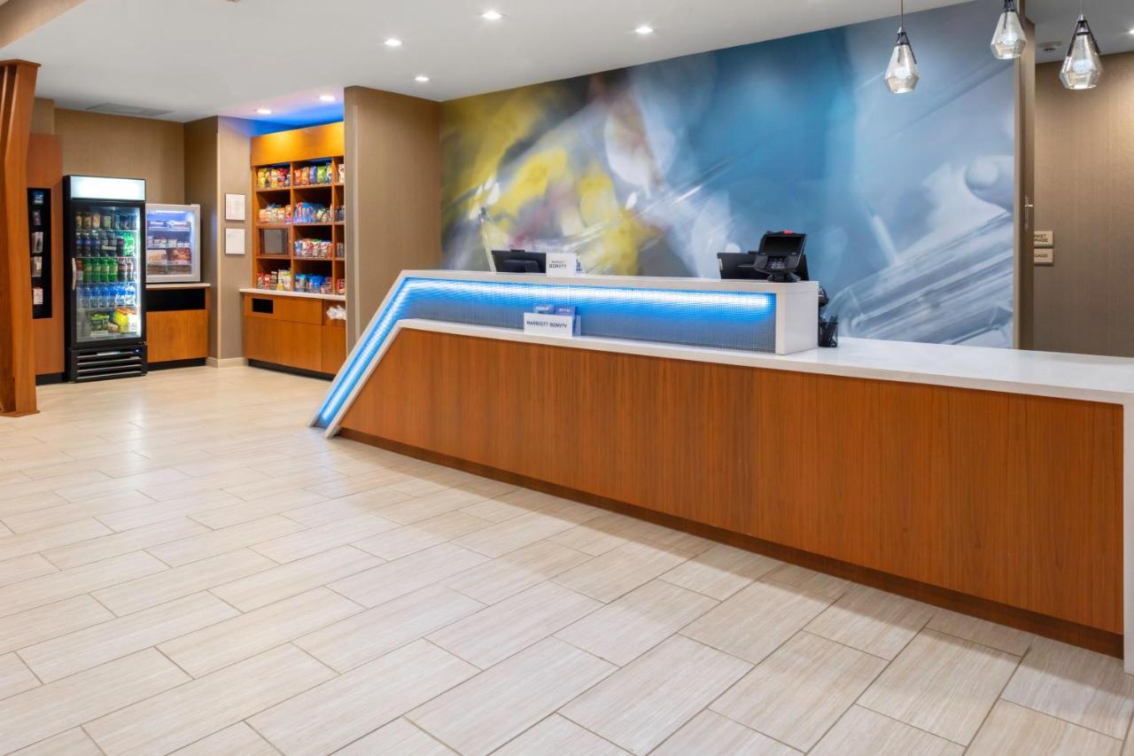Springhill Suites Kansas City Airport Ngoại thất bức ảnh