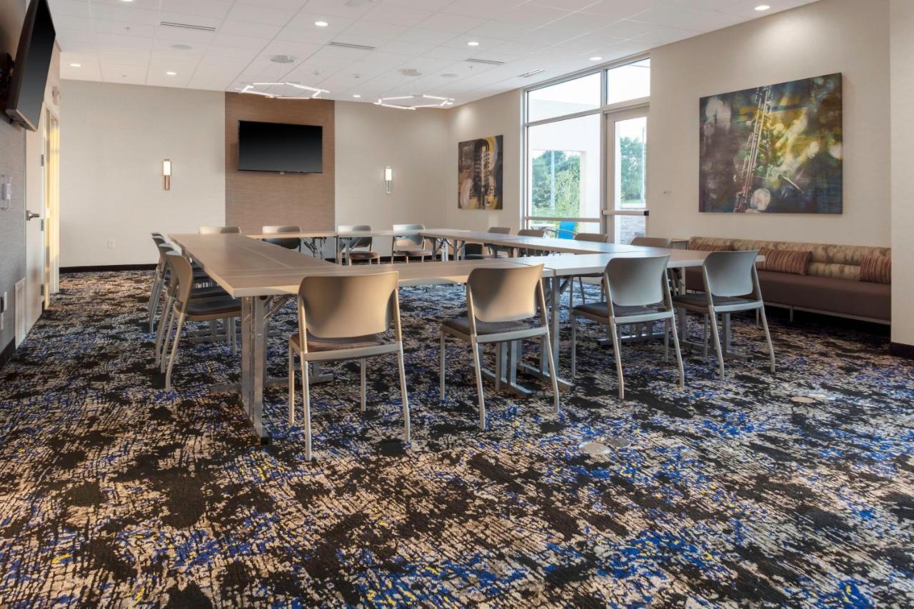Springhill Suites Kansas City Airport Ngoại thất bức ảnh