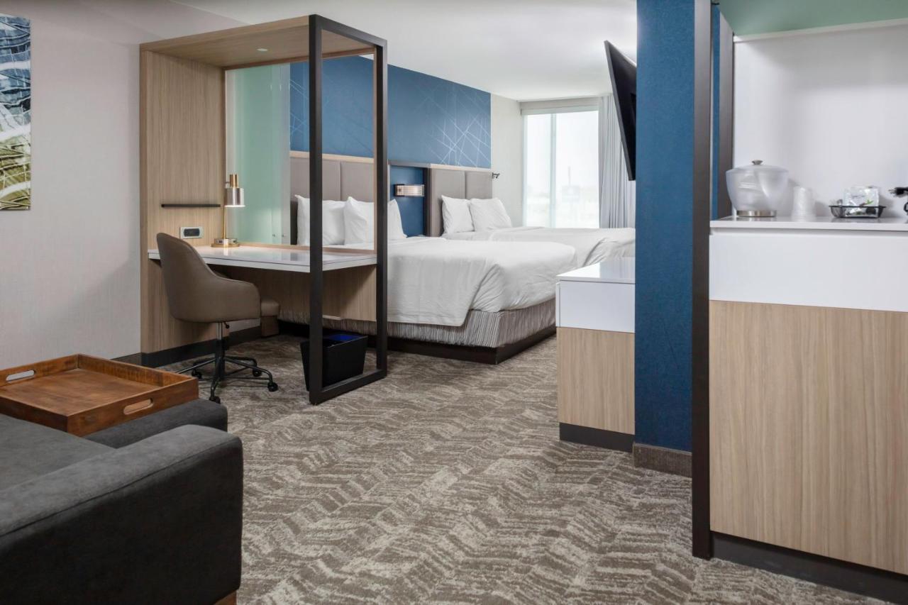 Springhill Suites Kansas City Airport Ngoại thất bức ảnh