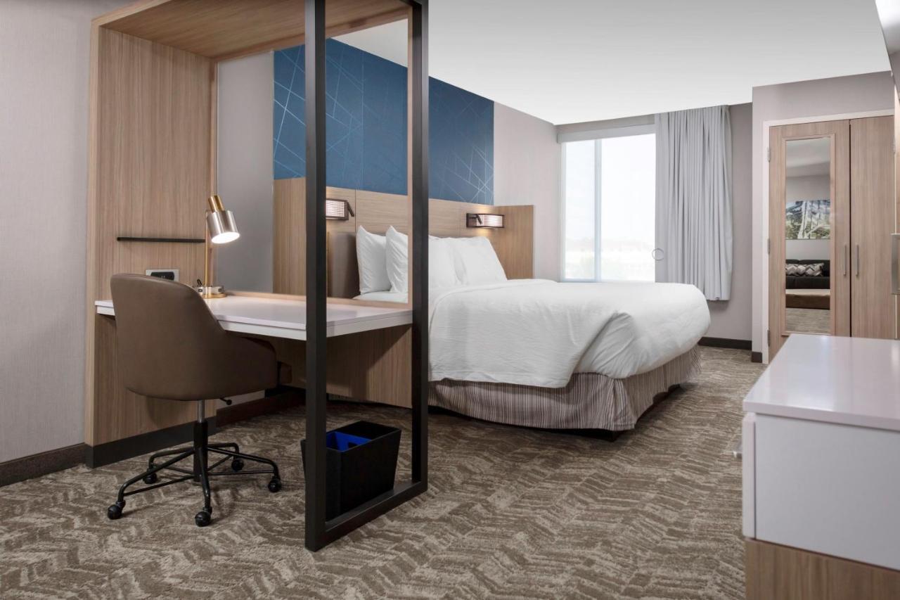 Springhill Suites Kansas City Airport Ngoại thất bức ảnh